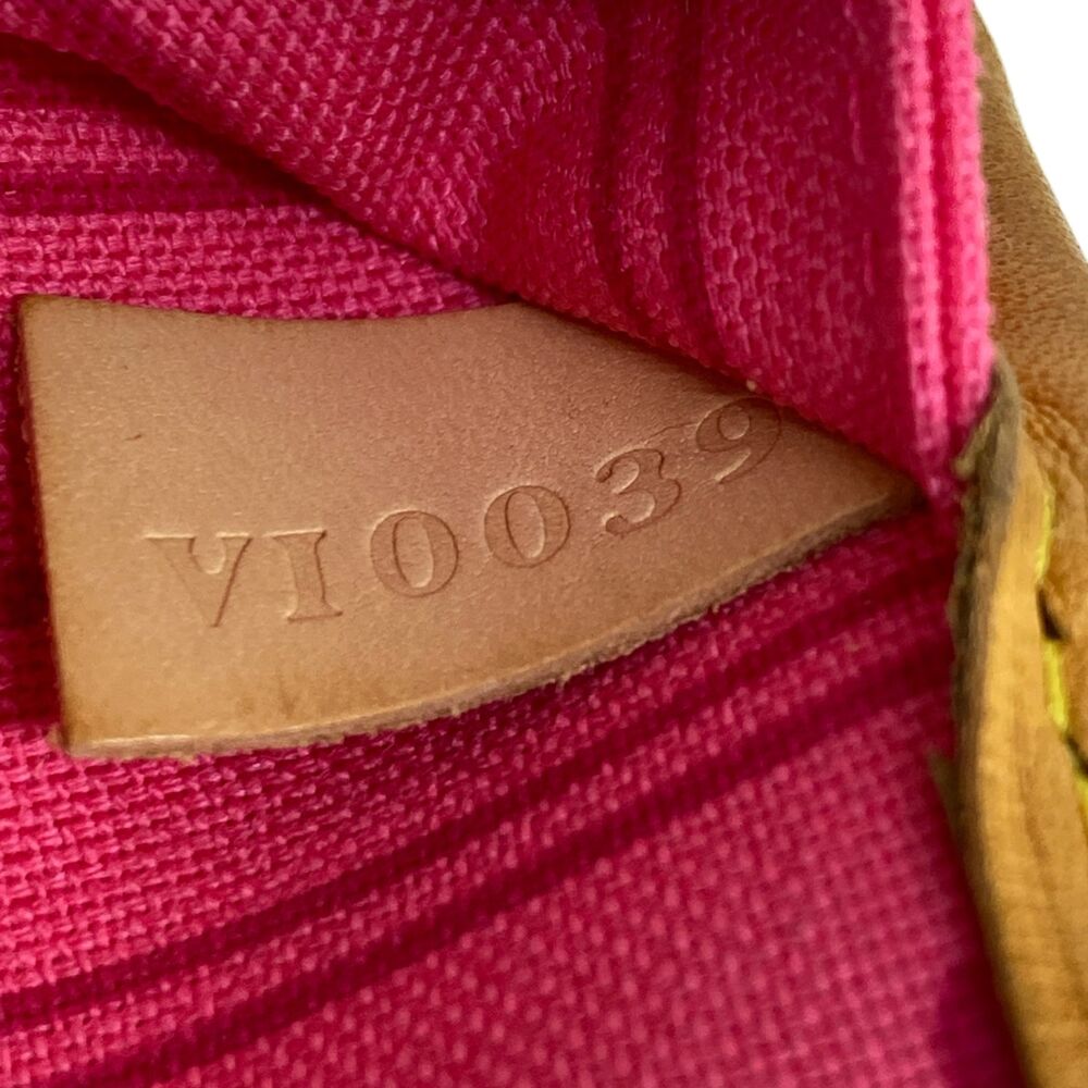 Louis Vuitton Neverfull MM Tote Bag M48613 - Picture 12 of 16